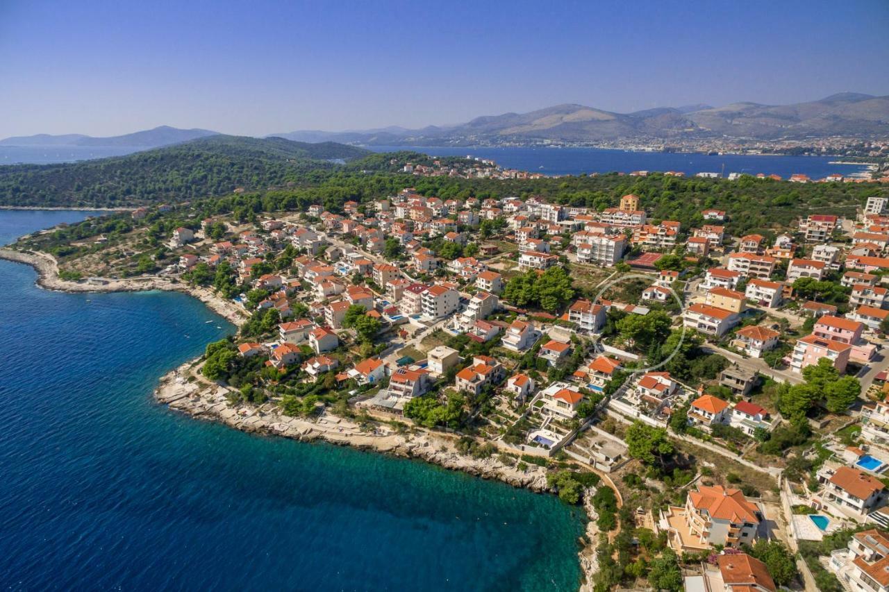 Holiday Home Barbara Trogir Kültér fotó